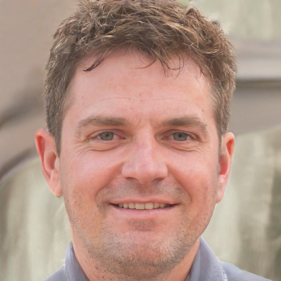 Преподаватель курса по финансам